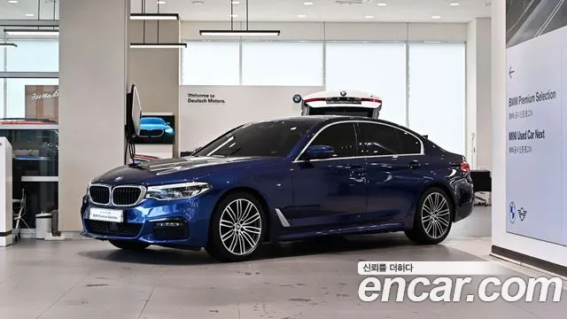 BMW 5-Series 2019 — photo 1