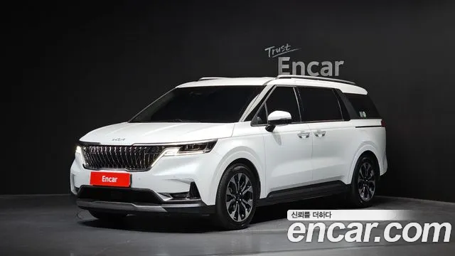 Kia Canival 2022 — photo 1