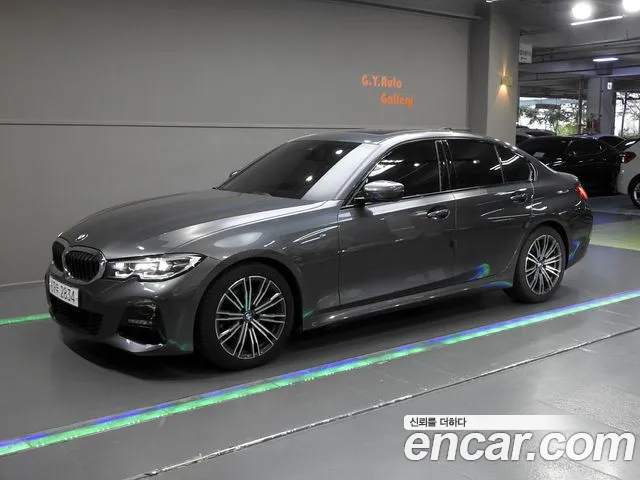 BMW 3-Series 2019 — photo 1