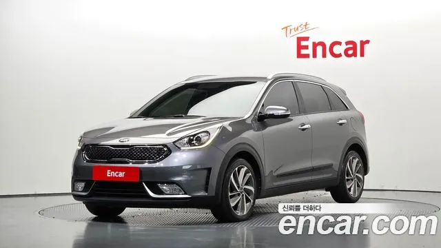 Kia Niro 2018 — photo 1