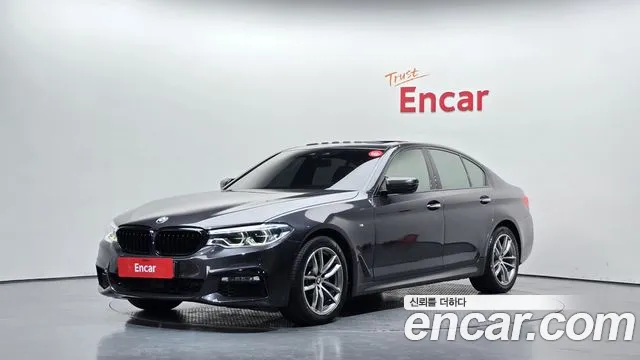 BMW 5-Series 2017 — photo 1