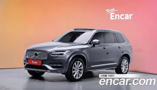 Volvo XC90 2019 — photo 1
