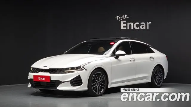 Kia K5 2020 — photo 1