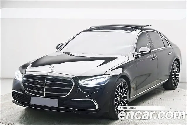 Mercedes-Benz S-Class 2022 — photo 1