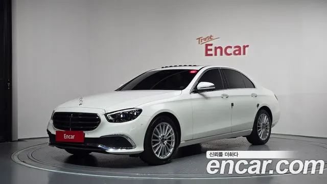 Mercedes-Benz E-Class 2021 — photo 1