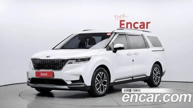 Kia Canival 2021 — photo 1