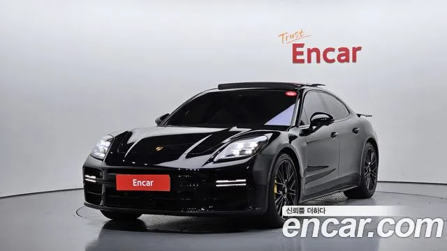 Porsche Panamera 2025 — photo 1