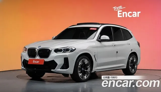 BMW iX3 2024 — photo 1