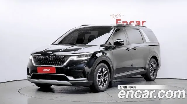 Kia Canival 2021 — photo 1