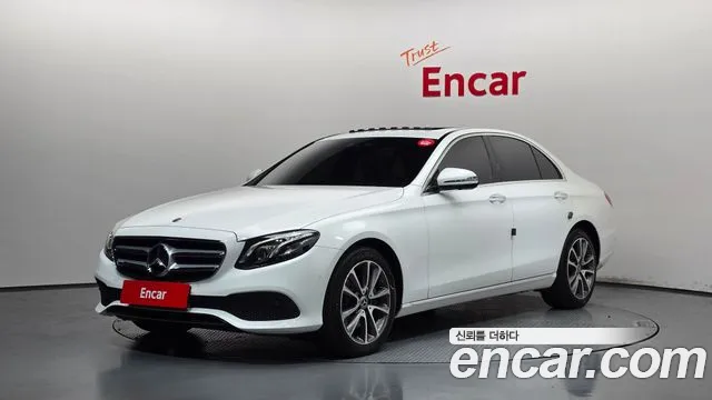 Mercedes-Benz E-Class 2019 — photo 1