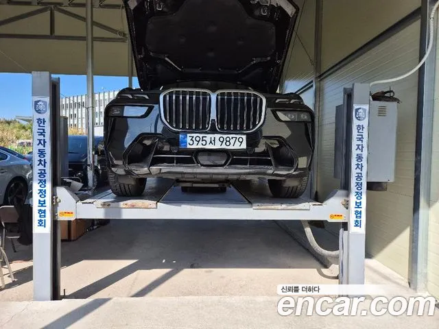 BMW X7 2024 — photo 1