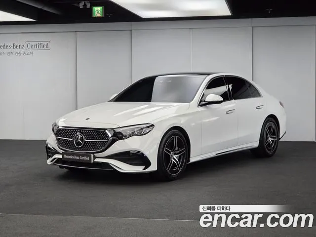 Mercedes-Benz E-Class 2026 — photo 1