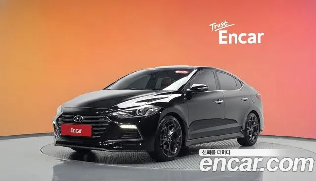 Hyundai AVANTE 2018 — photo 1