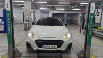 Hyundai Genesis 2010 — inspection photo 1