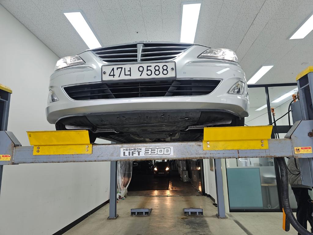 Hyundai Genesis 2013 — inspection photo 1