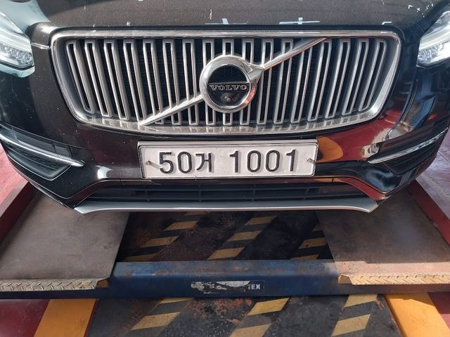 Volvo XC90 2017 — inspection photo 1