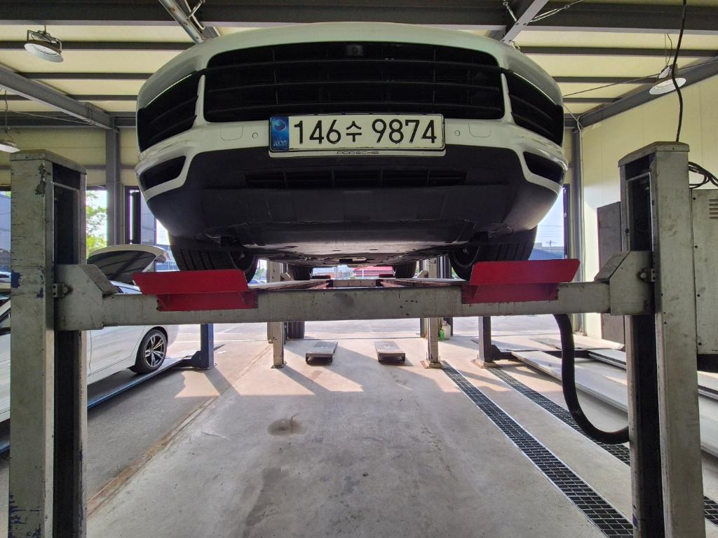 Porsche Cayenne 2021 — inspection photo 1