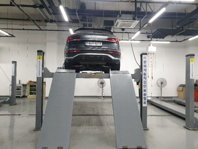 Audi Q5 2023 — inspection photo 2