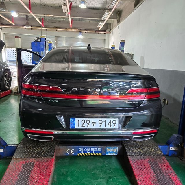 Genesis G90 2019 — inspection photo 2