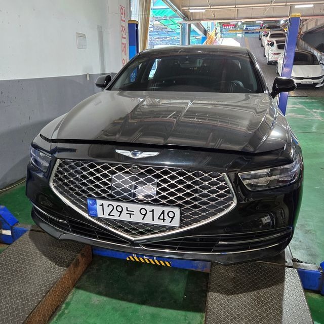 Genesis G90 2019 — inspection photo 1
