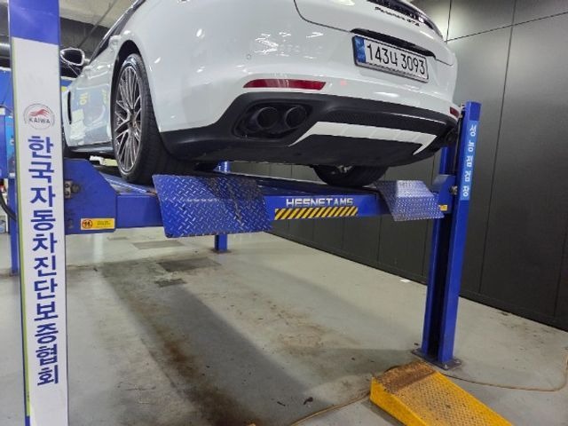 Porsche Panamera 2022 — inspection photo 2
