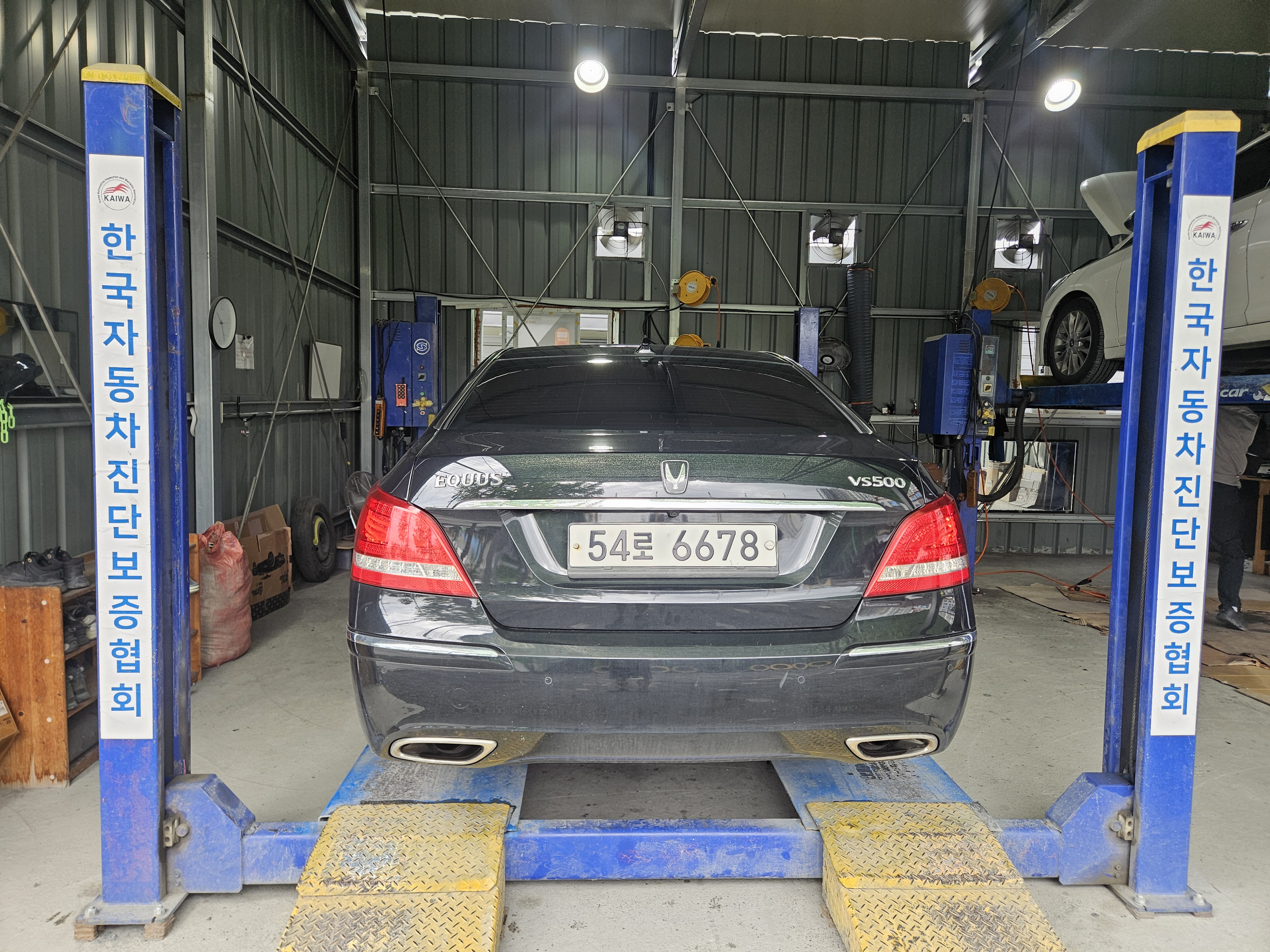 Hyundai Equus 2012 — inspection photo 2