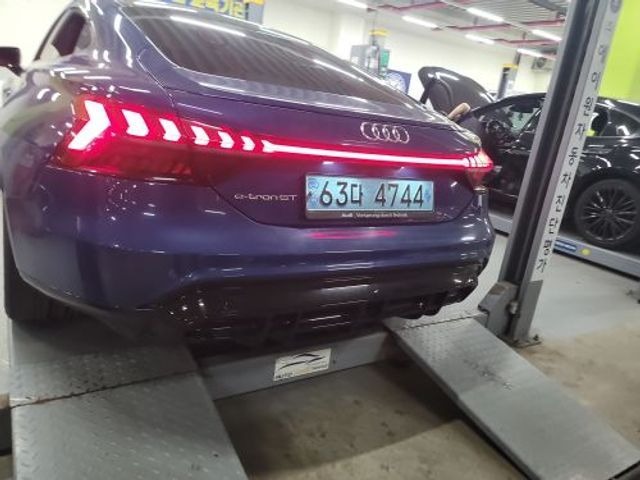 Audi e-tron GT 2022 — inspection photo 2