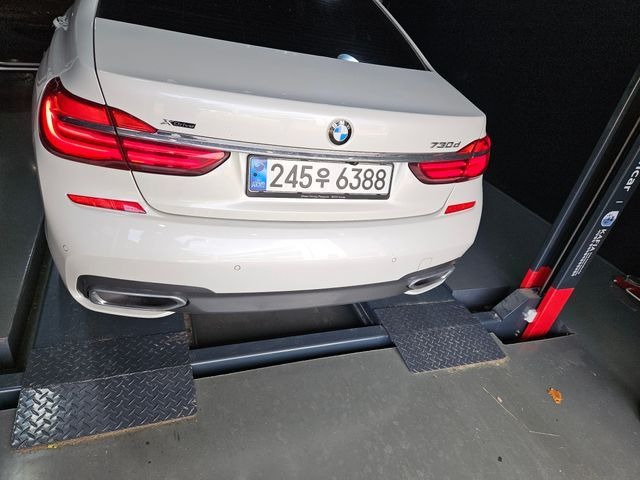 BMW 7-Series 2017 — inspection photo 2