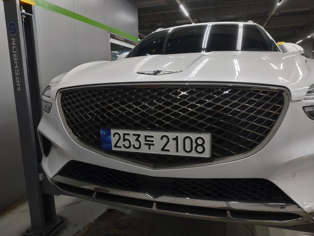 Genesis GV70 2023 — inspection photo 1