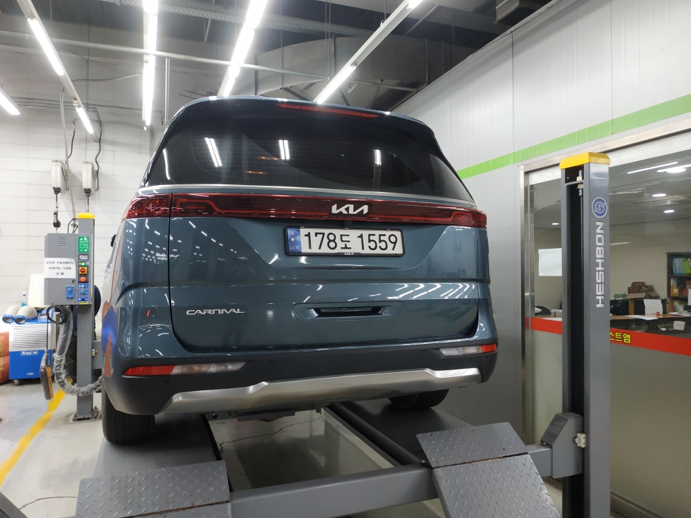 Kia Canival 2023 — inspection photo 2