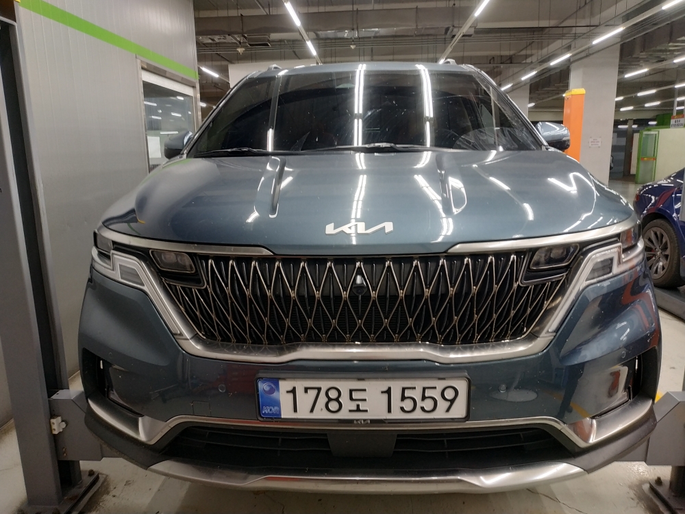 Kia Canival 2023 — inspection photo 1