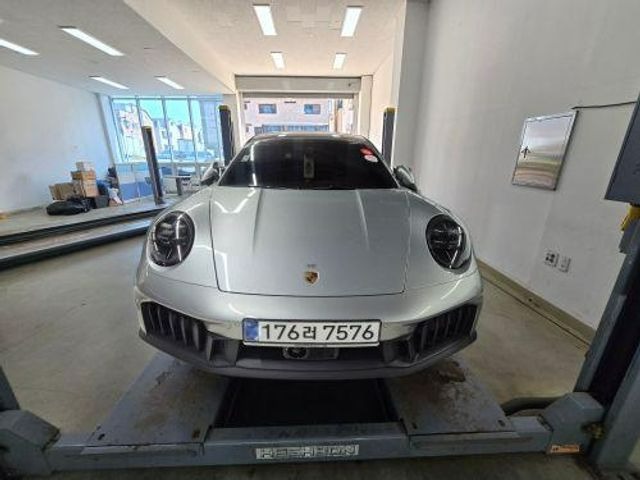Porsche 911 2025 — inspection photo 1