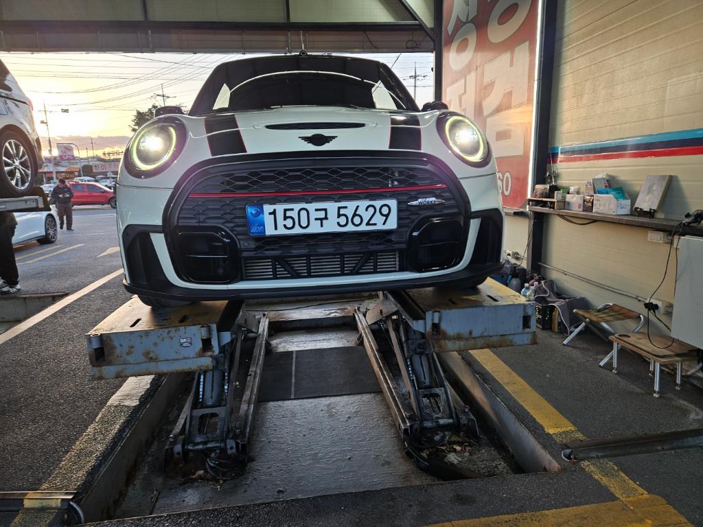 Mini Cooper Convertible 2022 — inspection photo 1