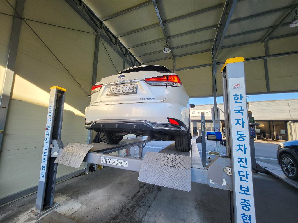 Lexus RX 2021 — inspection photo 2