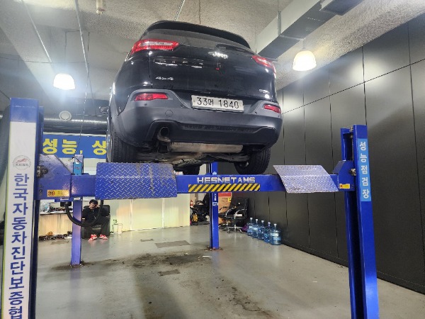 Jeep Cherokee 2018 — inspection photo 2