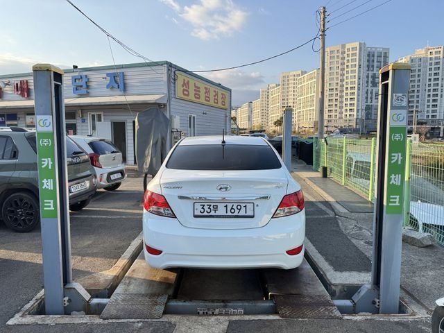 Hyundai Accent 2012 — inspection photo 2