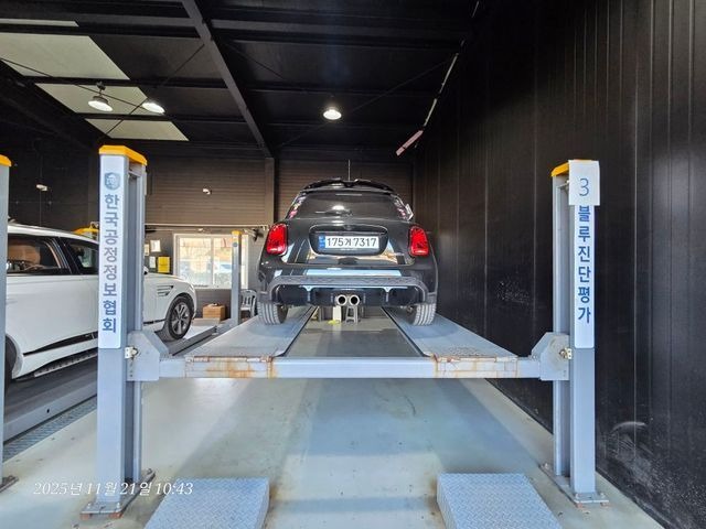 Mini Cooper 2023 — inspection photo 2