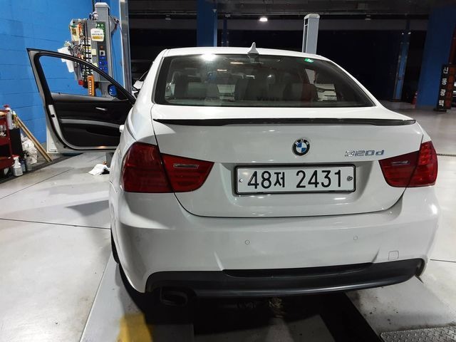BMW 3-Series 2011 — inspection photo 2