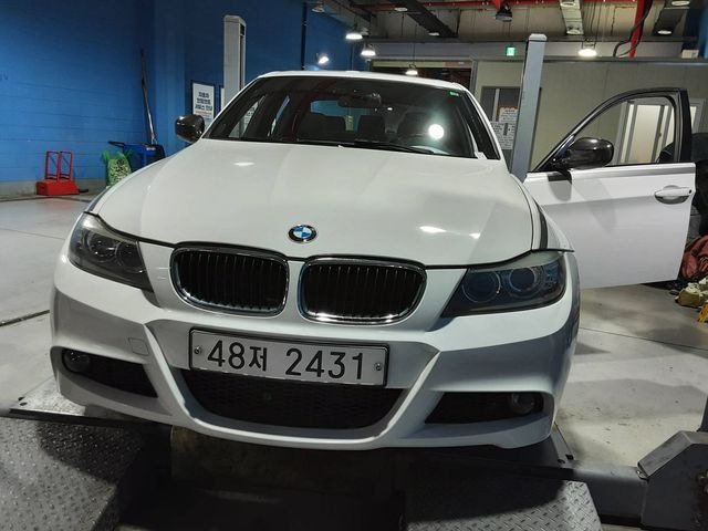 BMW 3-Series 2011 — inspection photo 1