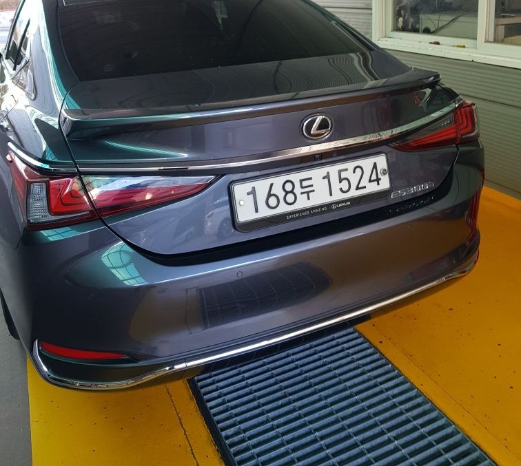Lexus ES 2023 — inspection photo 2