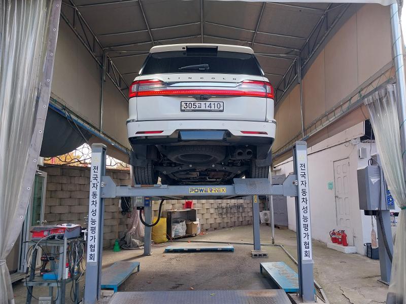 Lincoln Navigator 2020 — inspection photo 2