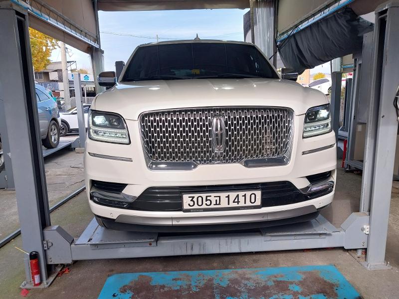 Lincoln Navigator 2020 — inspection photo 1