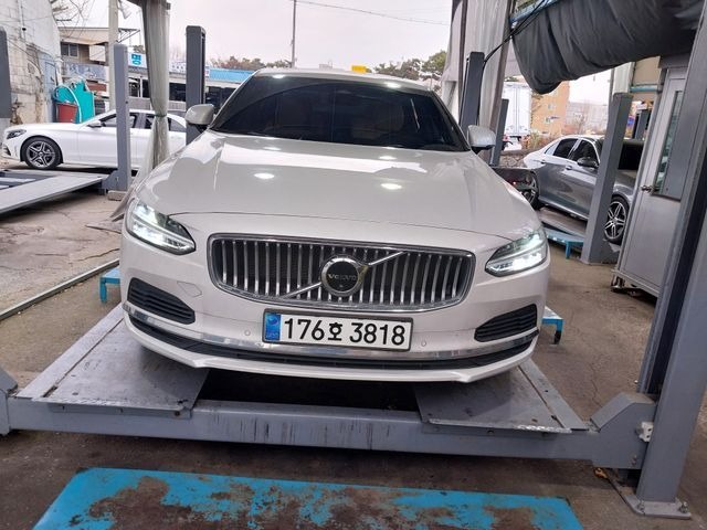 Volvo S90 2023 — inspection photo 1