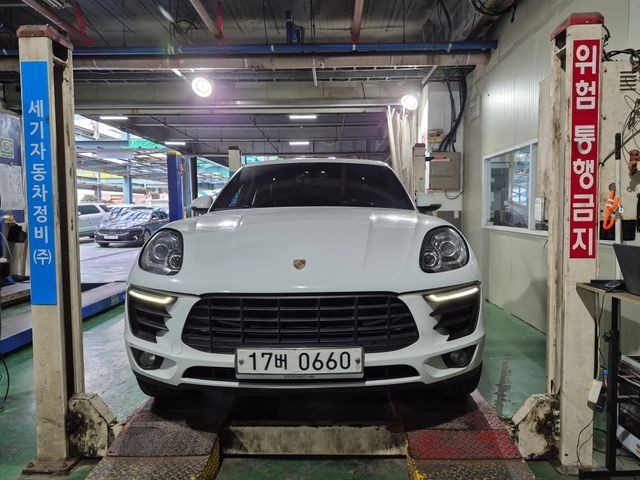 Porsche Macan 2015 — inspection photo 1