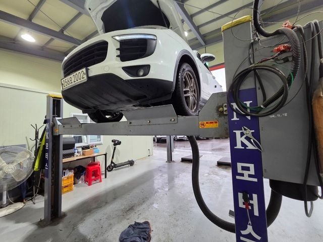 Porsche Cayenne 2015 — inspection photo 1