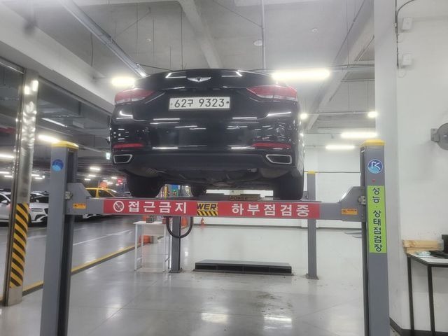 Hyundai Genesis 2015 — inspection photo 2