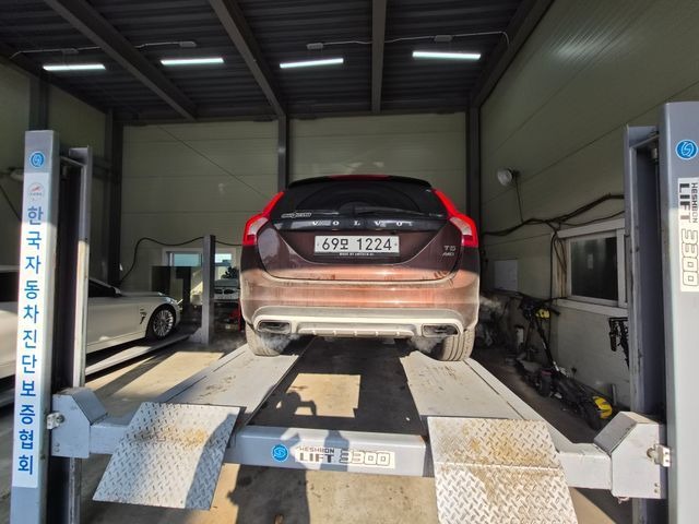 Volvo V60 2016 — inspection photo 2