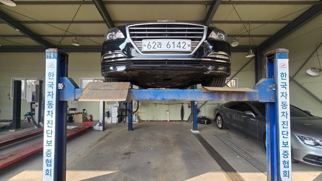 Hyundai Genesis 2014 — inspection photo 1