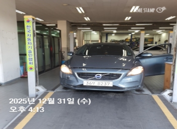 Volvo V40 2014 — inspection photo 1