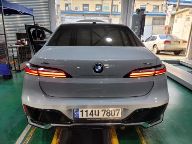 BMW 7-Series 2023 — inspection photo 2